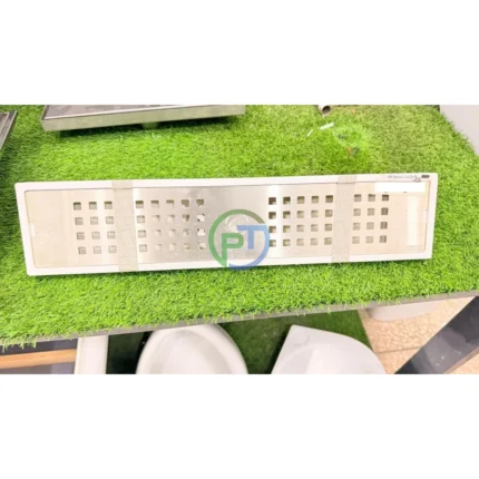 Square stainless steel bathroom drain set in Multan