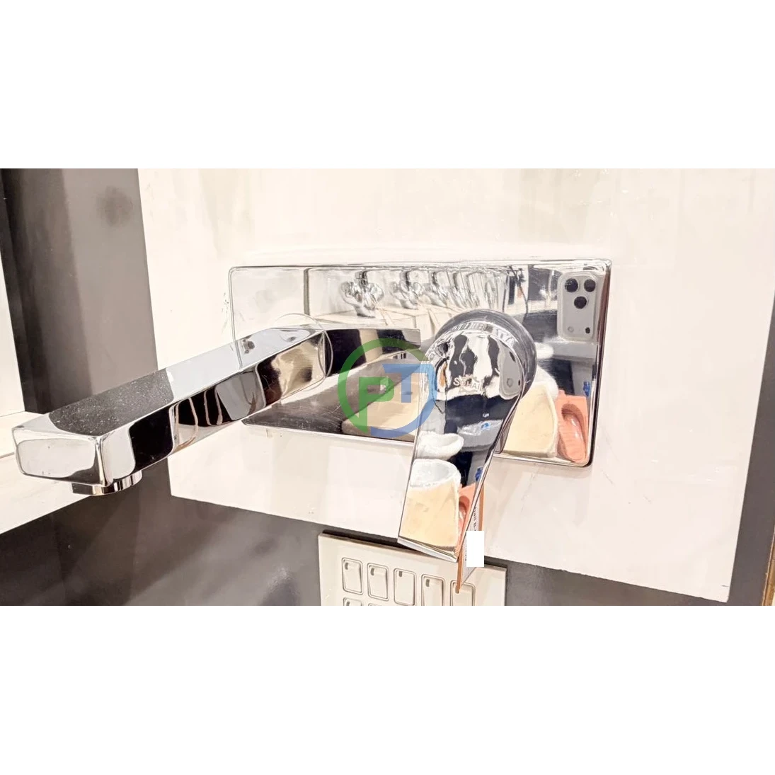 Modern wall mounted chrome shower mixer set in Punjab